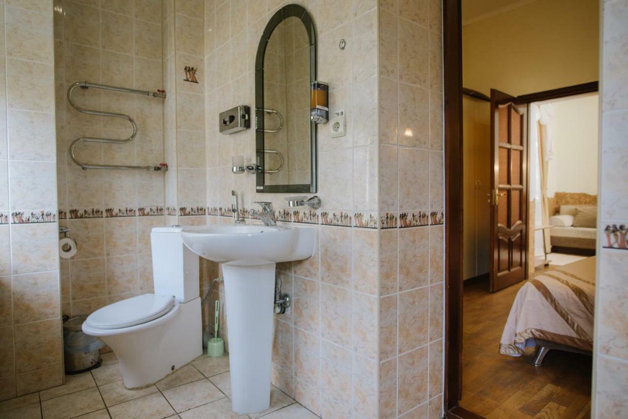 Villa Viktoriya Hotel Truskavets Bagian luar foto